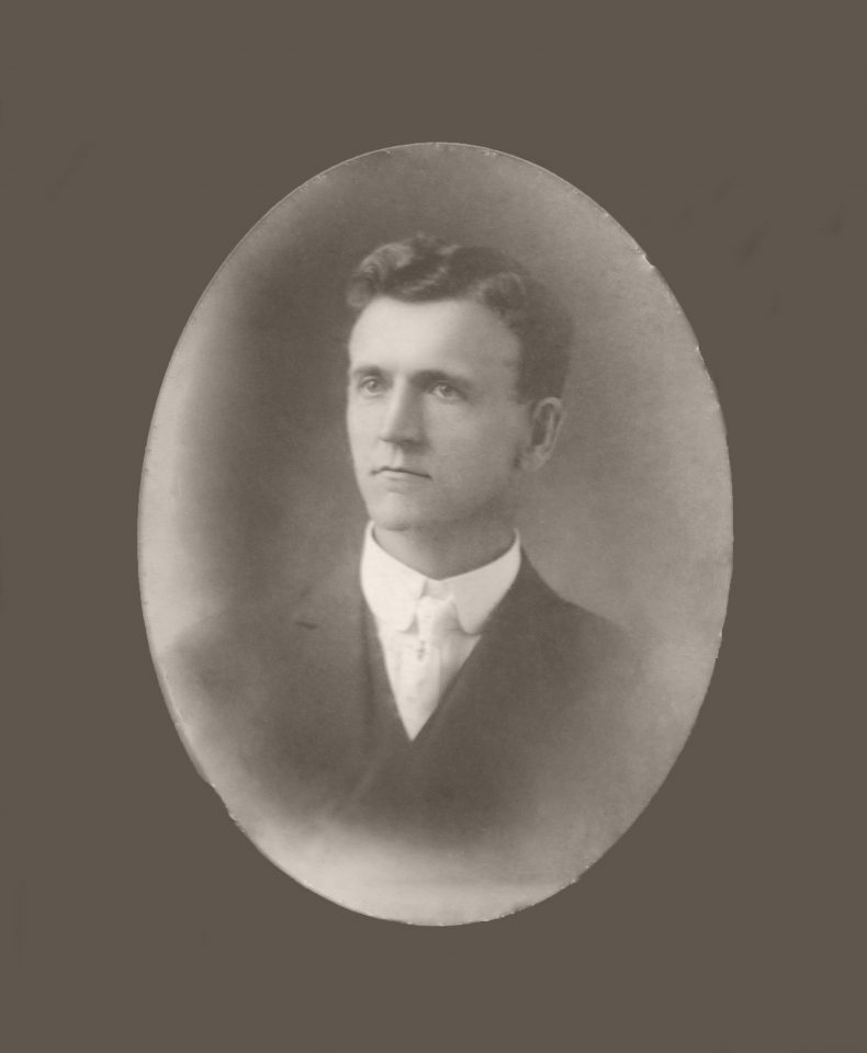 J W Simmons, PM 1915