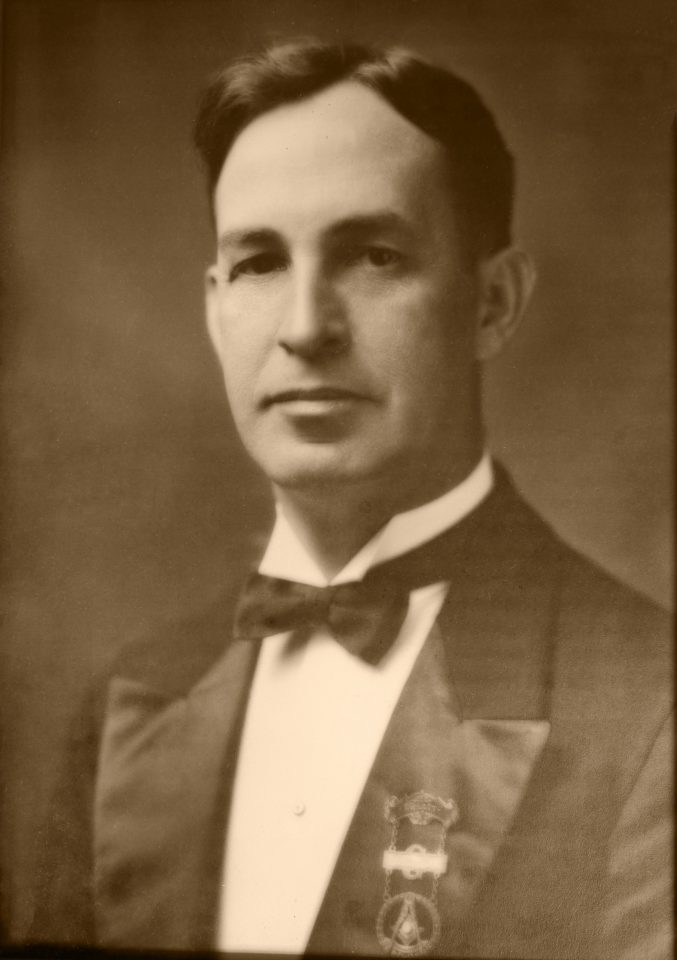 Chauncy R Lott, PM 1926